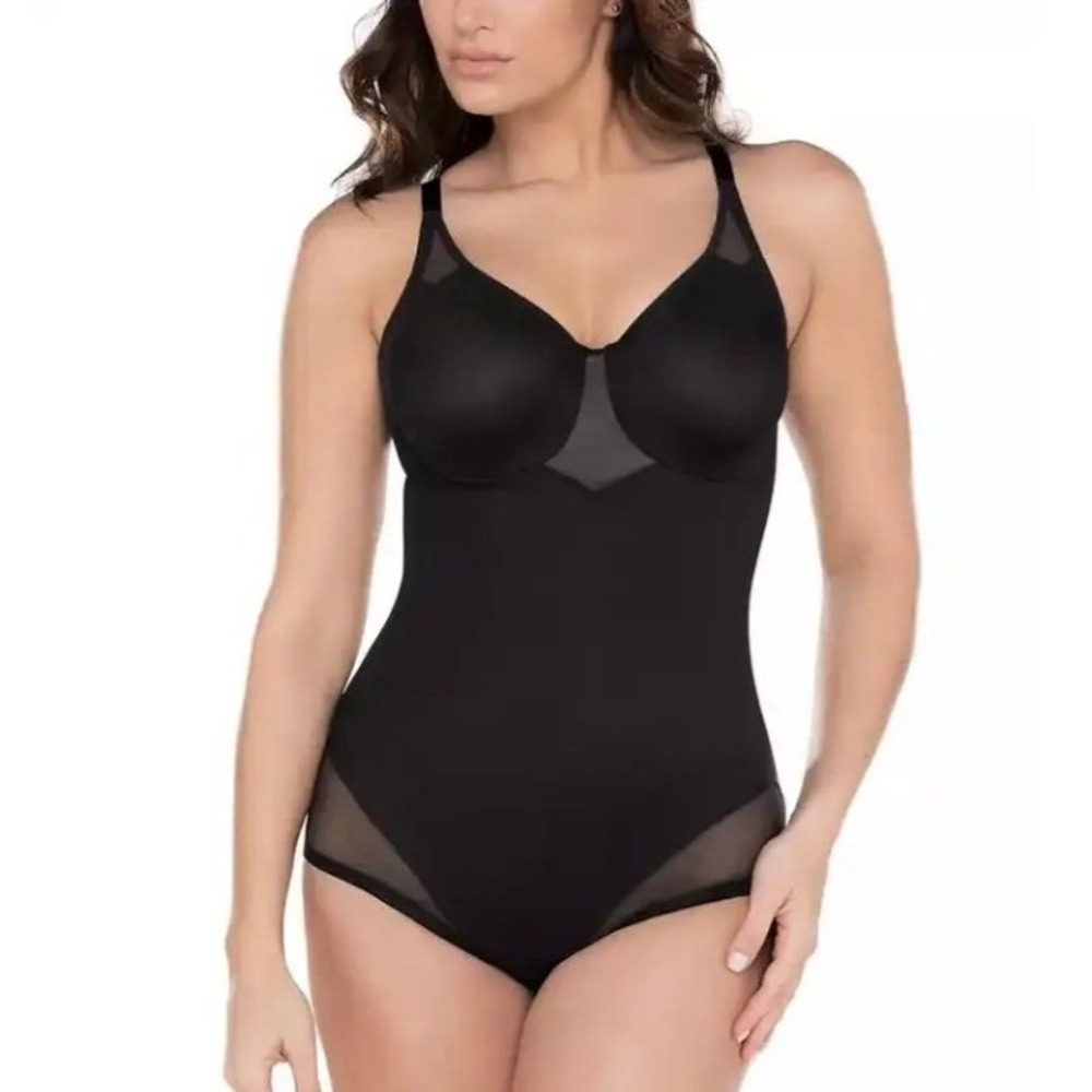 Miraclesuit Womens Control Sheer Trim Body Shaper Extra Firm Black Size 36D Good